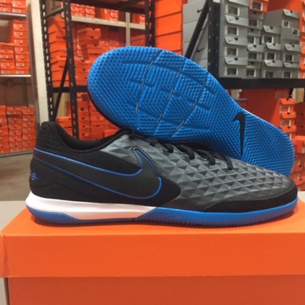 NEW! Nike Men's Legend 8 Academy IC Soccer Shoes!